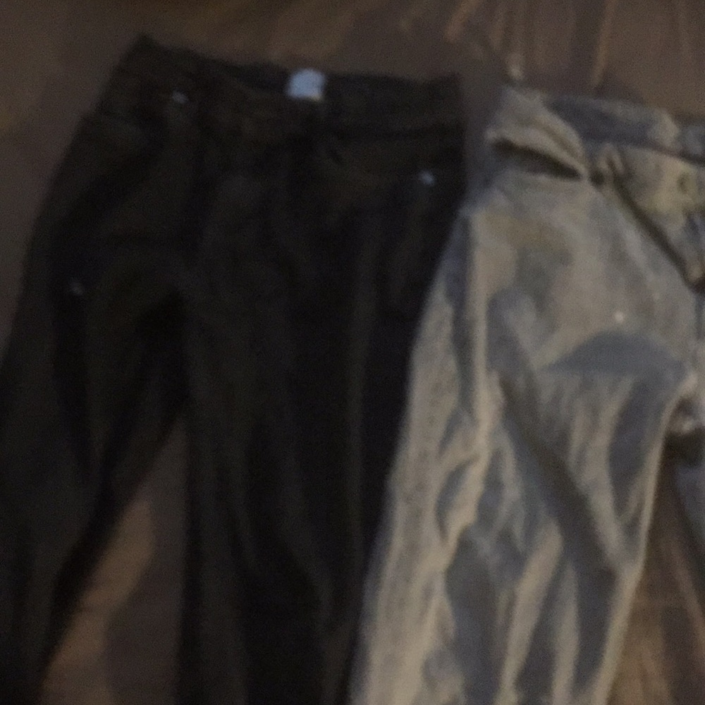 Gray and black Skinny jeans